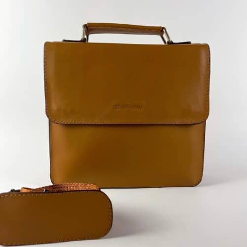 From Commute to Casual: How to Style a Minimalist Leather Sling Bag | Shantety UAE